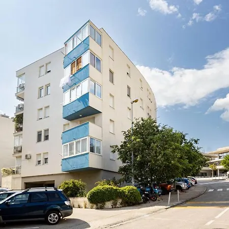 Apartment Apartman Maris