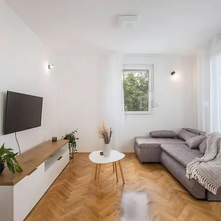 Apartment Apartman Maris Split