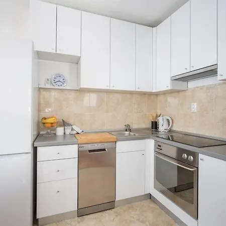 Apartment Apartman Maris *